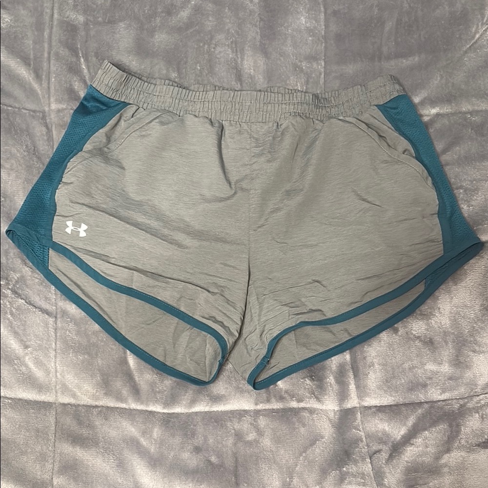 Under Armour Gray and Blue Athletic Shorts Lightweight with Pockets